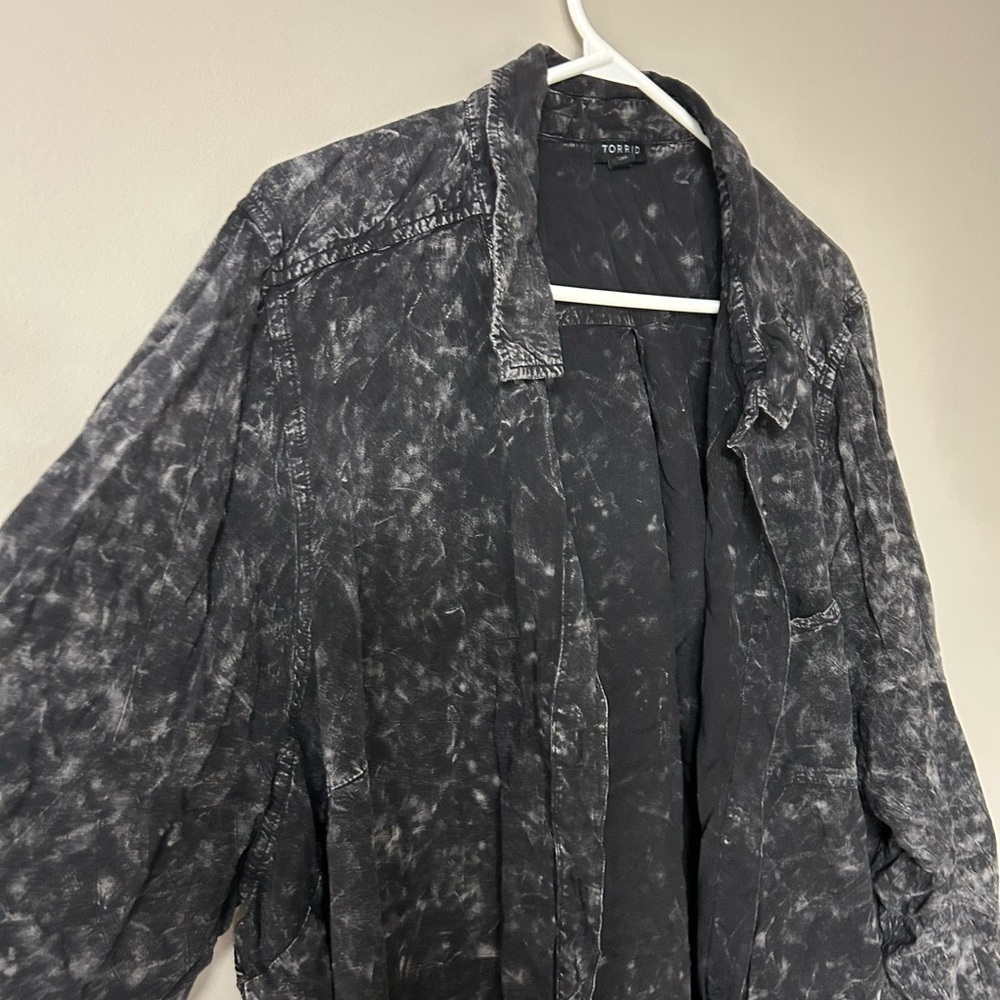 Torrid Rayon Twill Button Up Long Sleeve Shirt - Picture 2 of 5